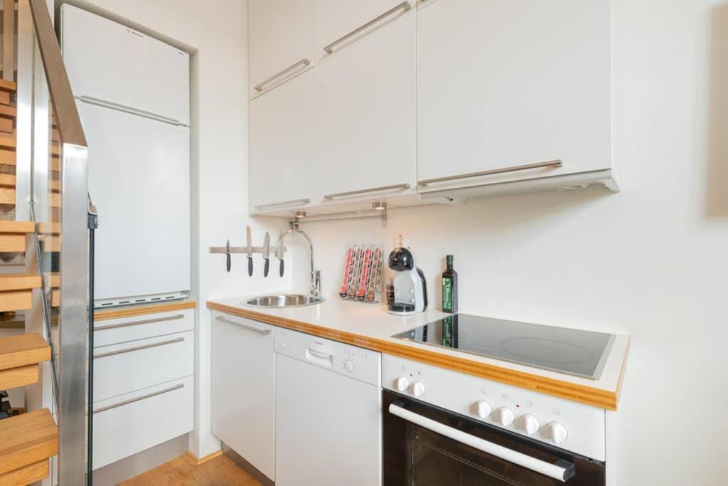 Nordic Host Luxury Apts - Prinsens Gate - Large Mezzanine Studio Осло Екстер'єр фото